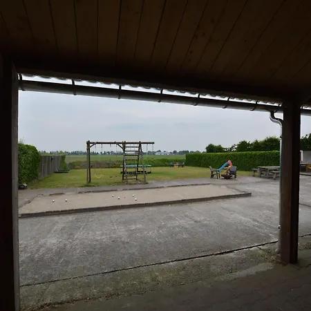 Holiday home In Near Forest Trails, Cleaning Included Elsendorp